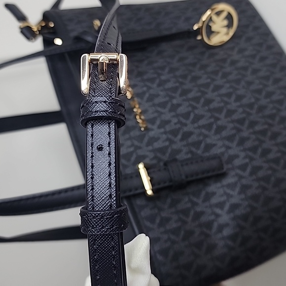 Michael Kors Jet Set Travel Extra-Small Logo Top-Zip Tote Bag - Picture 9 of 15